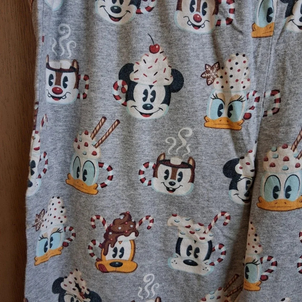 Disney Store Mickey & Minnie Mouse Holiday Hot Cocoa Mugs PJ Pants Large 2021‎ - Picture 7 of 12